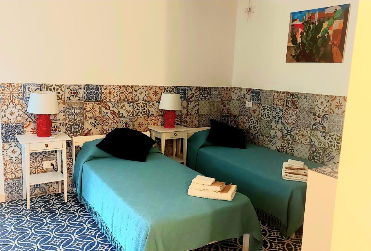 Vfh Villa Flavia Eco B&B - 50 Metri Dal Mare 圣塔·弗拉维亚 外观 照片