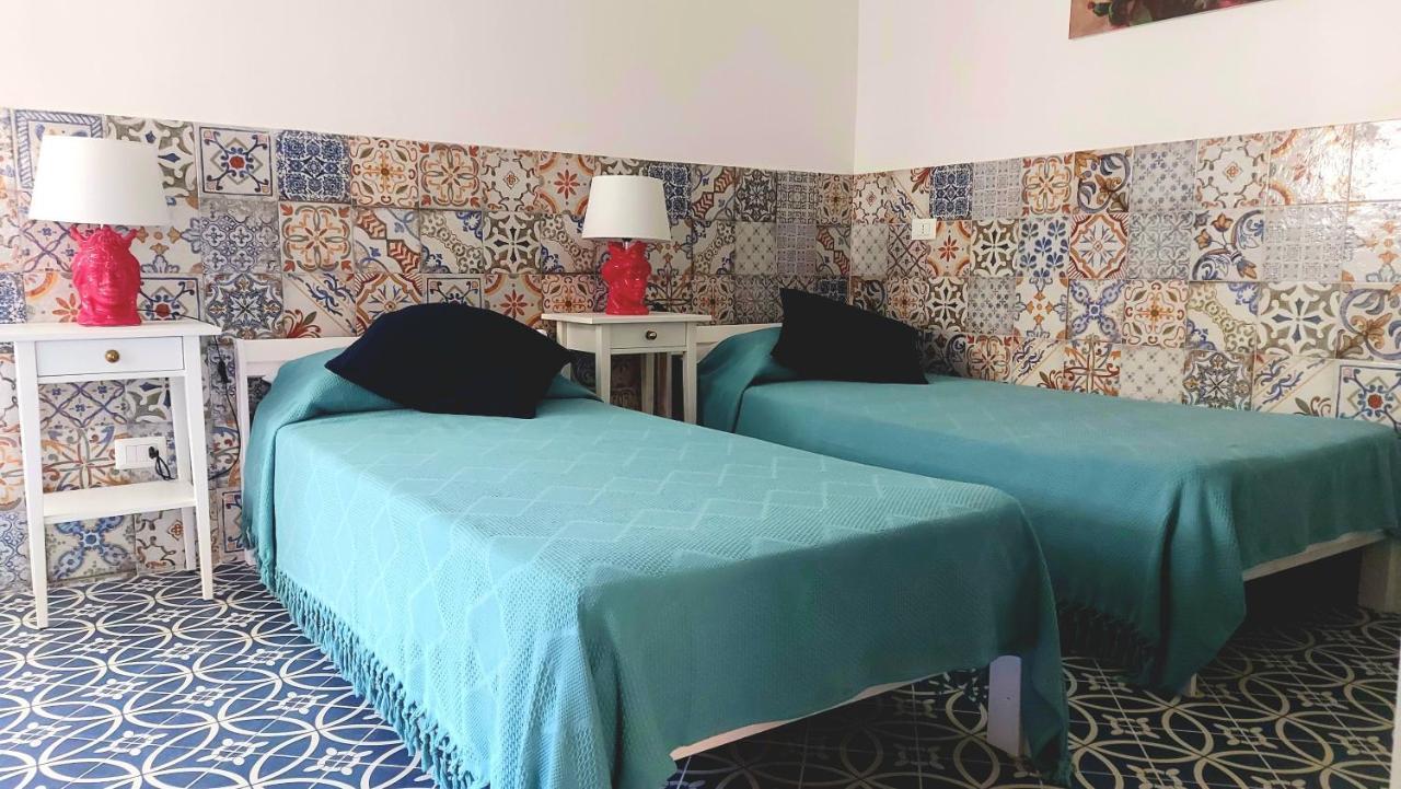 Vfh Villa Flavia Eco B&B - 50 Metri Dal Mare 圣塔·弗拉维亚 外观 照片