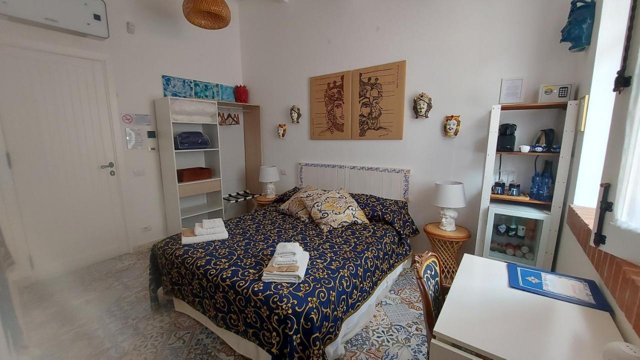 Vfh Villa Flavia Eco B&B - 50 Metri Dal Mare 圣塔·弗拉维亚 外观 照片